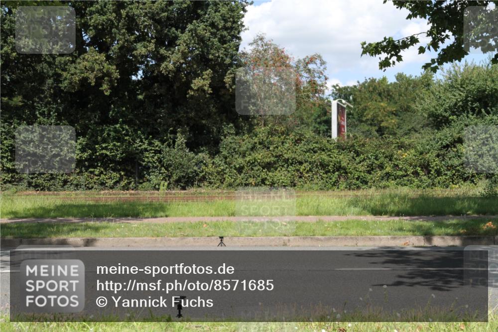 10.08.2025 - GEWOBA Citytriathlon Bremen Yannick Fuchs http://msf.ph/oto/8571685 10.08.2025 14:37:26 Radfahren 58, 116, 121, 197, 201, 254, 287, 290, 512 meine-sportfotos.de
