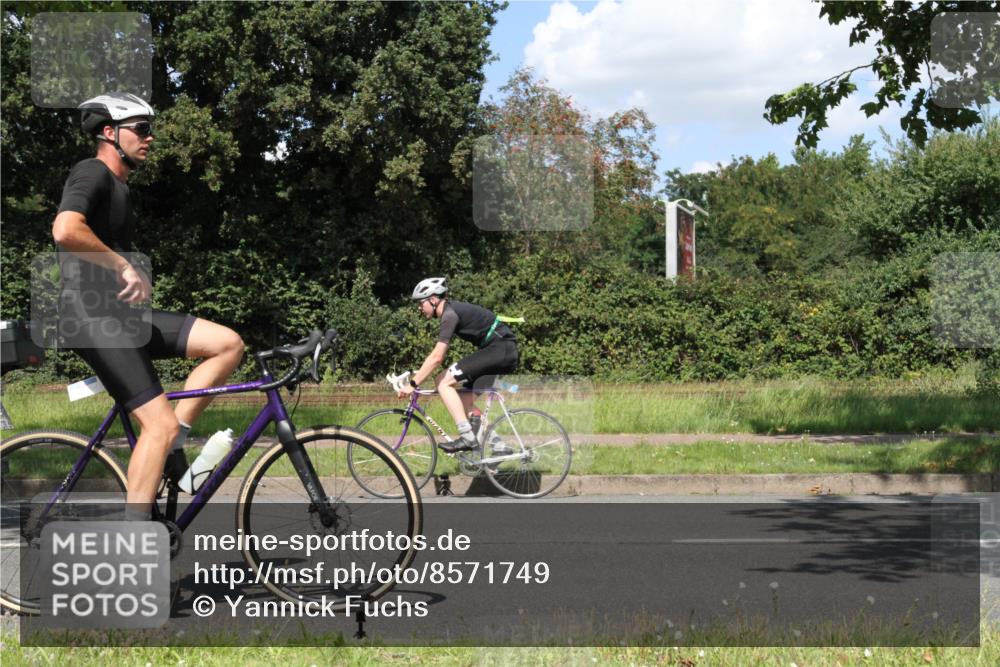 10.08.2025 - GEWOBA Citytriathlon Bremen Yannick Fuchs http://msf.ph/oto/8571749 10.08.2025 14:38:22 Radfahren 51, 54, 81, 152, 162, 295 meine-sportfotos.de