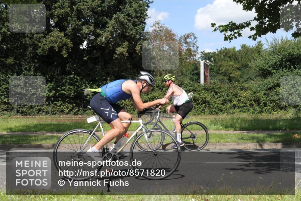 10.08.2025 - GEWOBA Citytriathlon Bremen Yannick Fuchs http://msf.ph/oto/8571820 10.08.2025 14:40:06 Radfahren 52, 59, 69, 139, 225, 274 meine-sportfotos.de