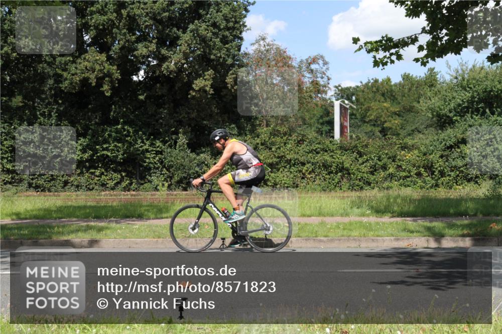 10.08.2025 - GEWOBA Citytriathlon Bremen Yannick Fuchs http://msf.ph/oto/8571823 10.08.2025 14:40:13 Radfahren 52, 59, 69, 139, 225 meine-sportfotos.de