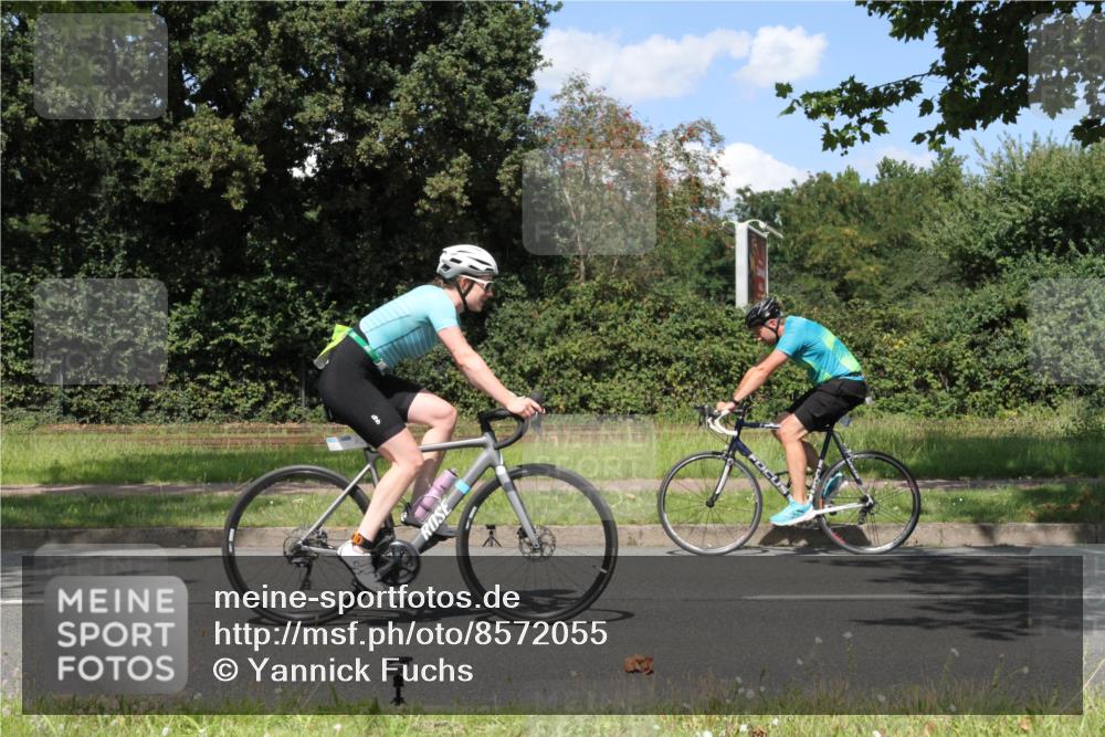 10.08.2025 - GEWOBA Citytriathlon Bremen Yannick Fuchs http://msf.ph/oto/8572055 10.08.2025 14:46:12 Radfahren 61, 182, 269, 270, 363, 422, 499 meine-sportfotos.de