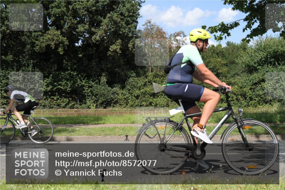10.08.2025 - GEWOBA Citytriathlon Bremen Yannick Fuchs http://msf.ph/oto/8572077 10.08.2025 14:47:14 Radfahren 140, 220 meine-sportfotos.de