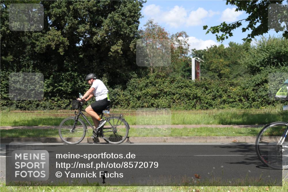 10.08.2025 - GEWOBA Citytriathlon Bremen Yannick Fuchs http://msf.ph/oto/8572079 10.08.2025 14:47:18 Radfahren 220 meine-sportfotos.de