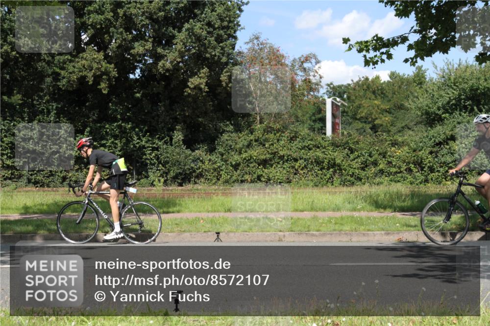 10.08.2025 - GEWOBA Citytriathlon Bremen Yannick Fuchs http://msf.ph/oto/8572107 10.08.2025 14:48:26 Radfahren 189, 196, 457 meine-sportfotos.de