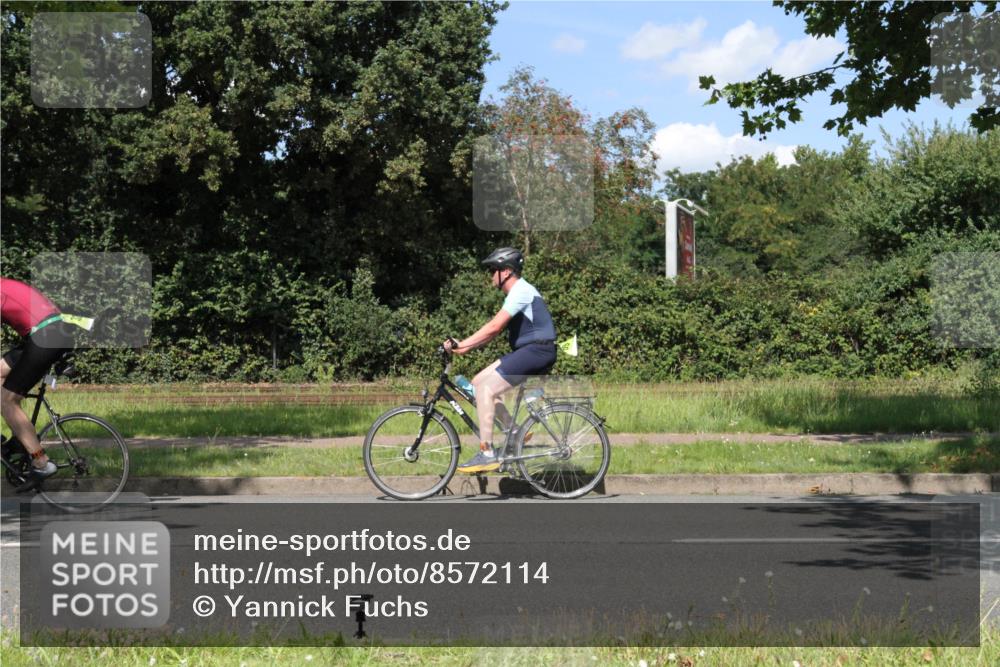 10.08.2025 - GEWOBA Citytriathlon Bremen Yannick Fuchs http://msf.ph/oto/8572114 10.08.2025 14:48:41 Radfahren 179, 276, 365, 389, 426, 487 meine-sportfotos.de