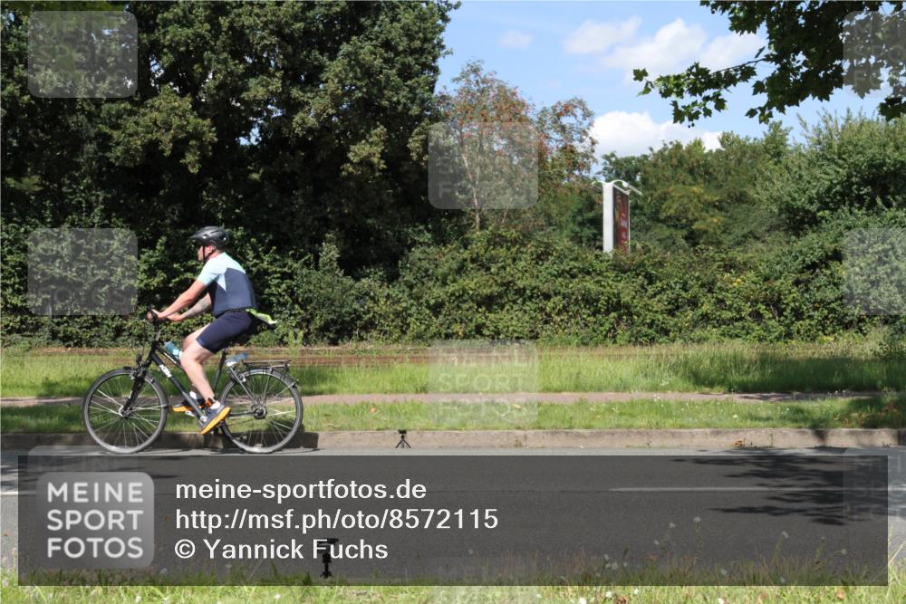 10.08.2025 - GEWOBA Citytriathlon Bremen Yannick Fuchs http://msf.ph/oto/8572115 10.08.2025 14:48:41 Radfahren 179, 276, 365, 389, 426, 487 meine-sportfotos.de