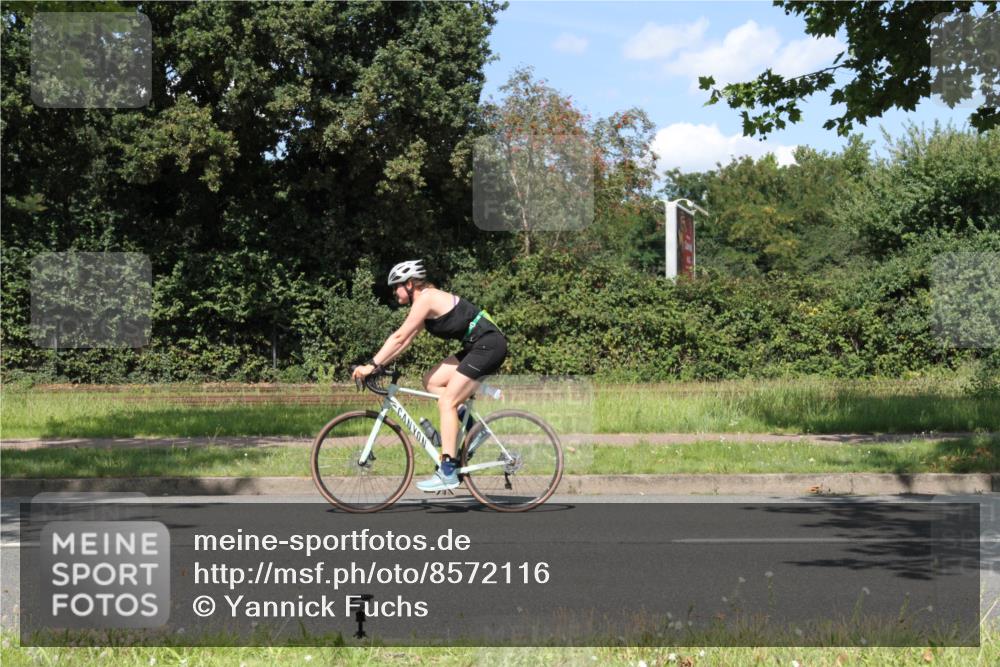 10.08.2025 - GEWOBA Citytriathlon Bremen Yannick Fuchs http://msf.ph/oto/8572116 10.08.2025 14:48:42 Radfahren 179, 276, 365, 389, 426, 487 meine-sportfotos.de