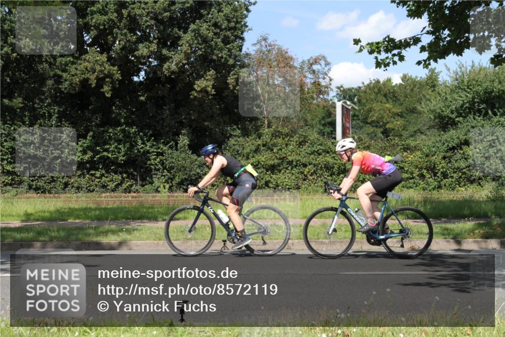 10.08.2025 - GEWOBA Citytriathlon Bremen Yannick Fuchs http://msf.ph/oto/8572119 10.08.2025 14:48:44 Radfahren 179, 181, 276, 365, 389, 426, 487 meine-sportfotos.de