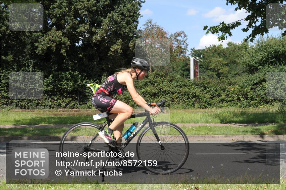 10.08.2025 - GEWOBA Citytriathlon Bremen Yannick Fuchs http://msf.ph/oto/8572159 10.08.2025 14:49:45 Radfahren 6, 169, 193, 305, 328, 377, 402, 407, 429, 461, 466, 491, 509, 517 meine-sportfotos.de