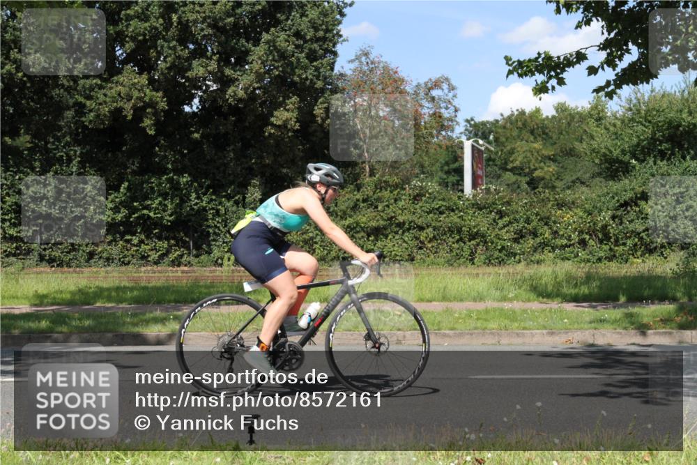 10.08.2025 - GEWOBA Citytriathlon Bremen Yannick Fuchs http://msf.ph/oto/8572161 10.08.2025 14:49:50 Radfahren 6, 169, 193, 293, 305, 322, 328, 377, 402, 407, 429, 466, 509, 517 meine-sportfotos.de