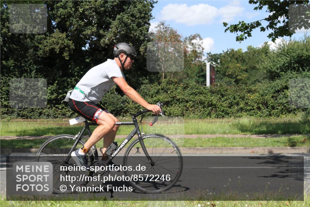 10.08.2025 - GEWOBA Citytriathlon Bremen Yannick Fuchs http://msf.ph/oto/8572246 10.08.2025 14:52:38 Radfahren 329, 347, 439, 459, 469 meine-sportfotos.de