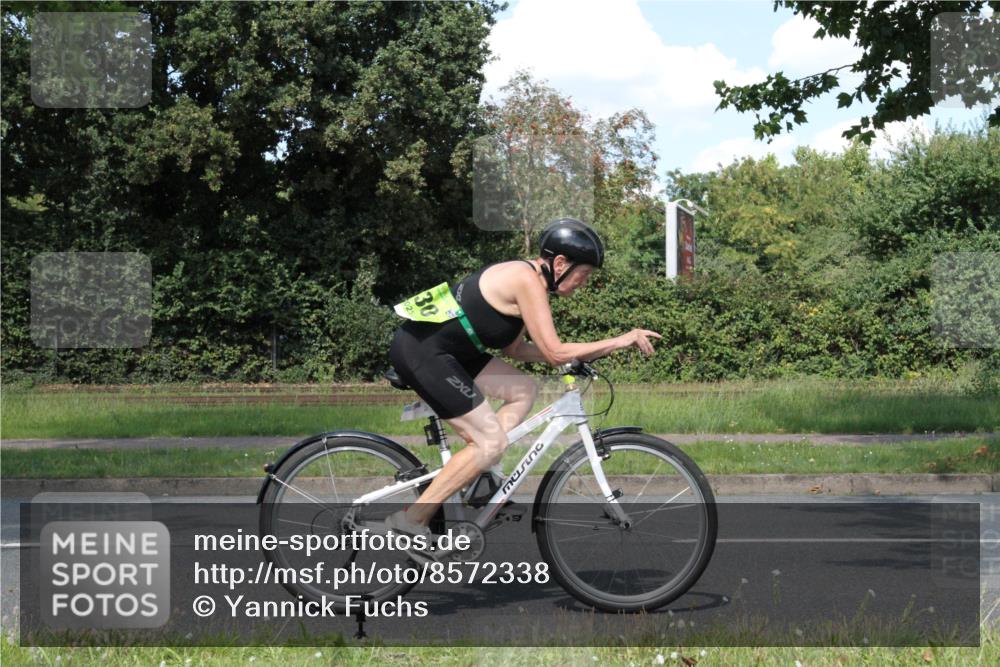 10.08.2025 - GEWOBA Citytriathlon Bremen Yannick Fuchs http://msf.ph/oto/8572338 10.08.2025 14:55:35 Radfahren 364, 465, 530 meine-sportfotos.de