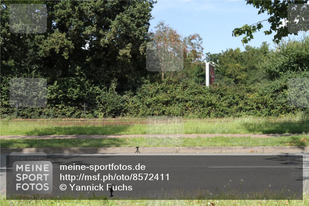 10.08.2025 - GEWOBA Citytriathlon Bremen Yannick Fuchs http://msf.ph/oto/8572411 10.08.2025 15:03:42 Radfahren  meine-sportfotos.de