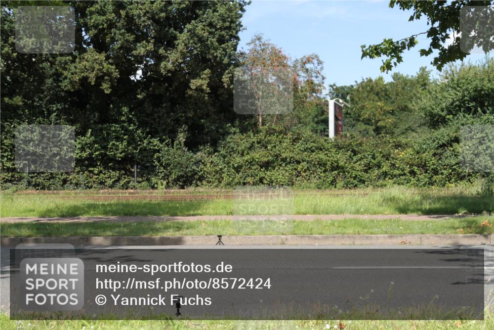 10.08.2025 - GEWOBA Citytriathlon Bremen Yannick Fuchs http://msf.ph/oto/8572424 10.08.2025 15:03:47 Radfahren  meine-sportfotos.de