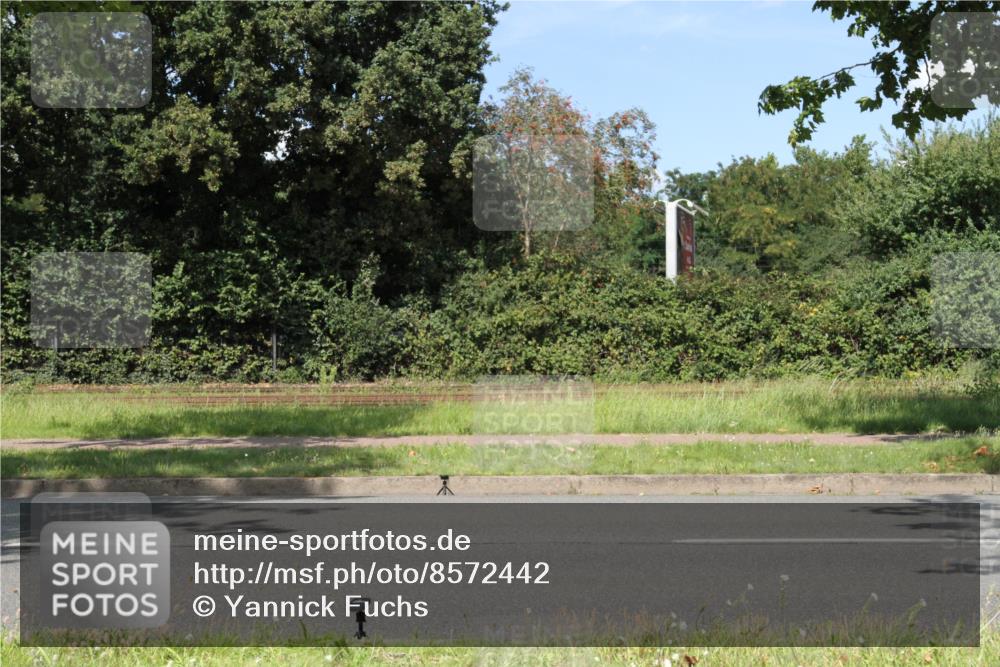 10.08.2025 - GEWOBA Citytriathlon Bremen Yannick Fuchs http://msf.ph/oto/8572442 10.08.2025 15:03:53 Radfahren  meine-sportfotos.de
