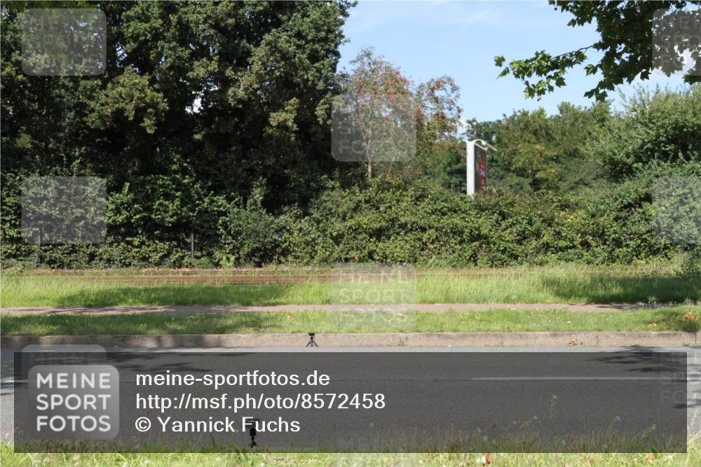 10.08.2025 - GEWOBA Citytriathlon Bremen Yannick Fuchs http://msf.ph/oto/8572458 10.08.2025 15:03:58 Radfahren  meine-sportfotos.de