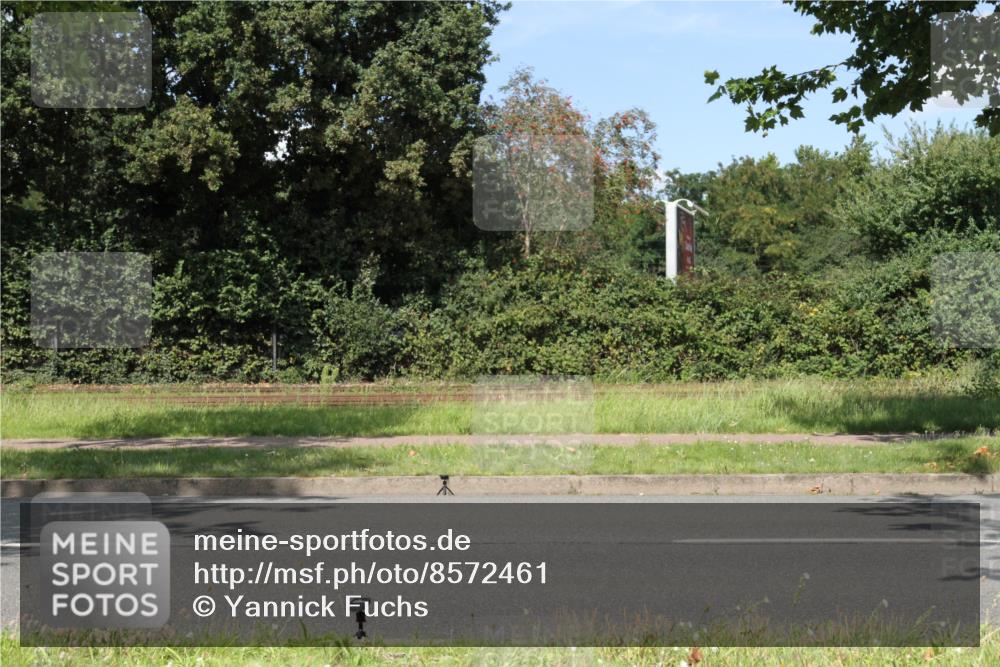 10.08.2025 - GEWOBA Citytriathlon Bremen Yannick Fuchs http://msf.ph/oto/8572461 10.08.2025 15:03:59 Radfahren  meine-sportfotos.de