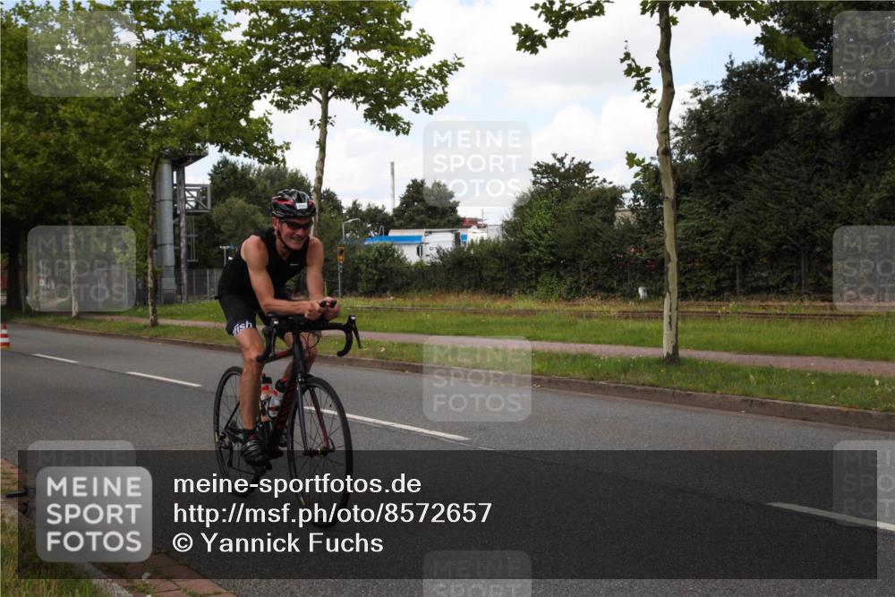 10.08.2025 - GEWOBA Citytriathlon Bremen Yannick Fuchs http://msf.ph/oto/8572657 10.08.2025 12:52:20 Radfahren 599, 603, 639, 701, 708, 738, 834, 858, 891, 905, 973, 977, 1017, 1037 meine-sportfotos.de