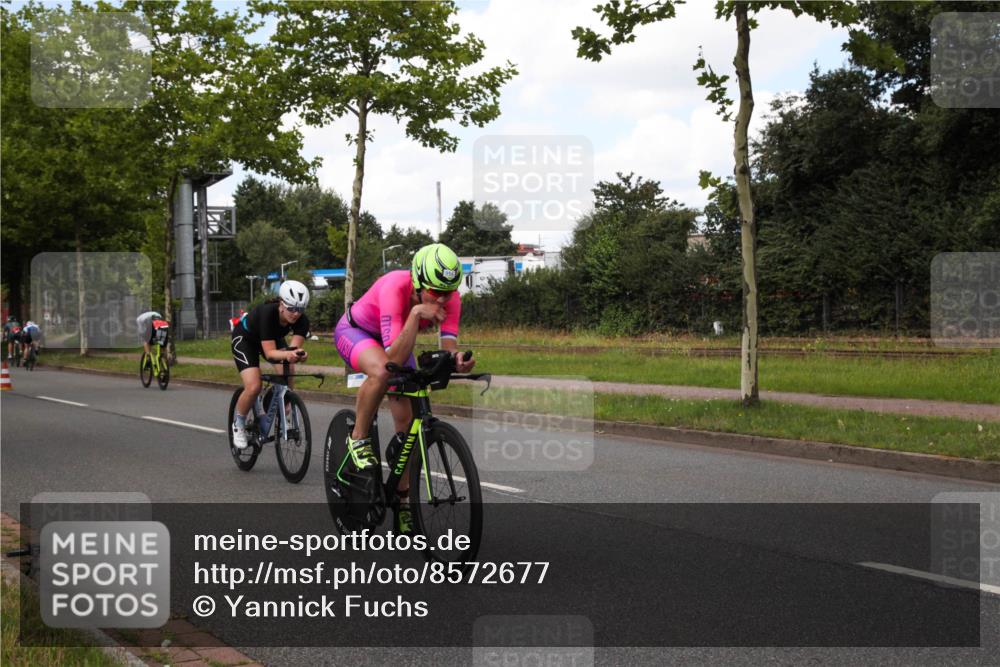 10.08.2025 - GEWOBA Citytriathlon Bremen Yannick Fuchs http://msf.ph/oto/8572677 10.08.2025 12:52:45 Radfahren 565, 579, 635, 642, 686, 763, 915, 919, 956 meine-sportfotos.de