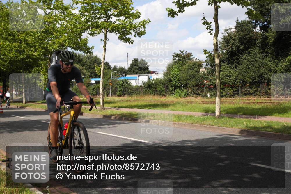 10.08.2025 - GEWOBA Citytriathlon Bremen Yannick Fuchs http://msf.ph/oto/8572743 10.08.2025 12:54:20 Radfahren 580, 582, 618, 707, 740, 742, 750, 789, 1006, 1039 meine-sportfotos.de