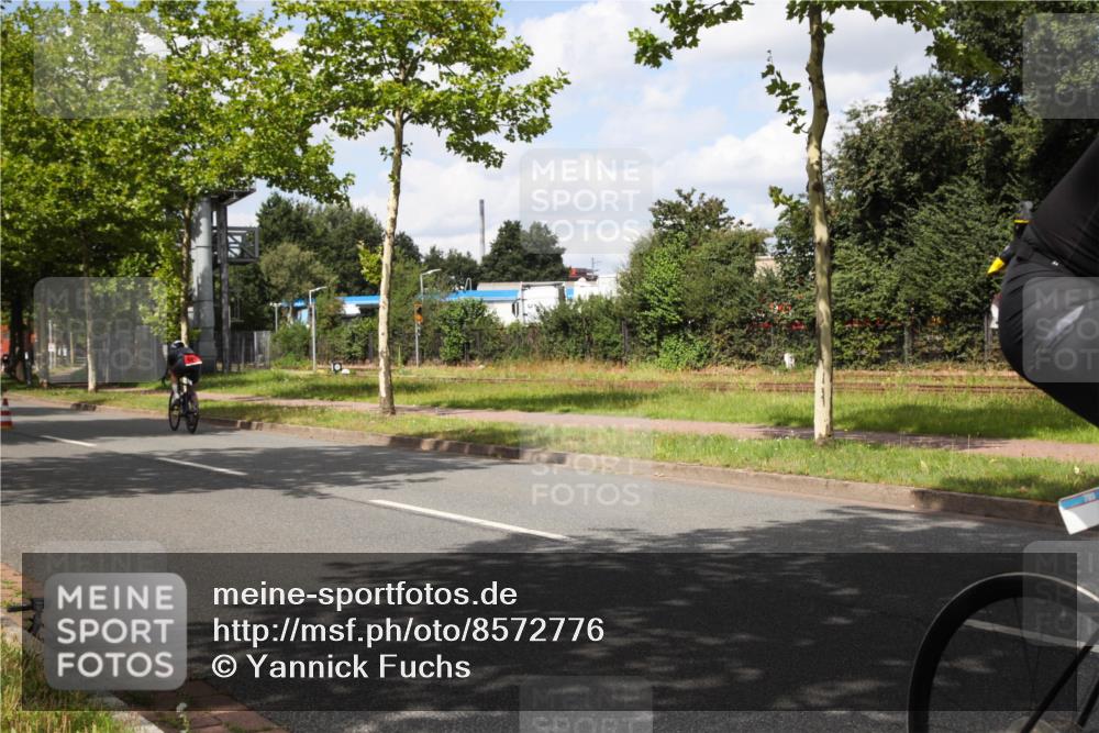 10.08.2025 - GEWOBA Citytriathlon Bremen Yannick Fuchs http://msf.ph/oto/8572776 10.08.2025 12:54:31 Radfahren 580, 582, 618, 634, 707, 740, 783, 789, 790, 826 meine-sportfotos.de