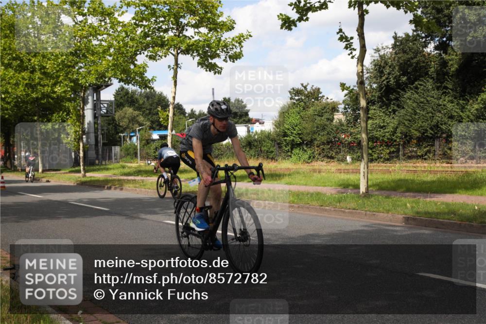 10.08.2025 - GEWOBA Citytriathlon Bremen Yannick Fuchs http://msf.ph/oto/8572782 10.08.2025 12:54:35 Radfahren 580, 582, 618, 634, 736, 783, 789, 790, 826 meine-sportfotos.de