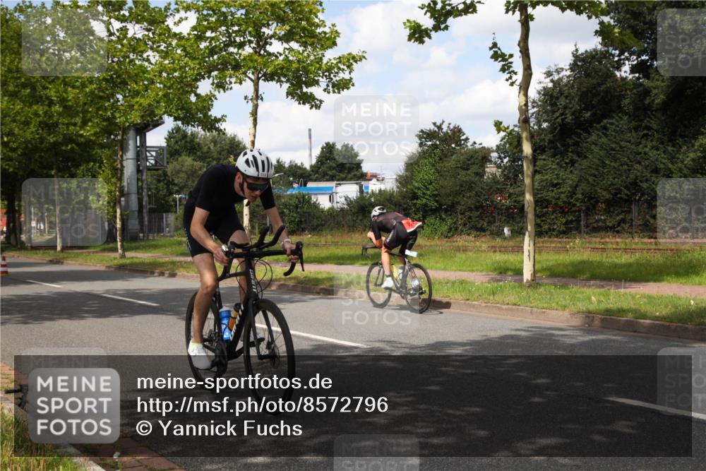 10.08.2025 - GEWOBA Citytriathlon Bremen Yannick Fuchs http://msf.ph/oto/8572796 10.08.2025 12:55:00 Radfahren 563, 591, 632, 714, 728, 761, 766, 781, 794, 1015, 1029 meine-sportfotos.de