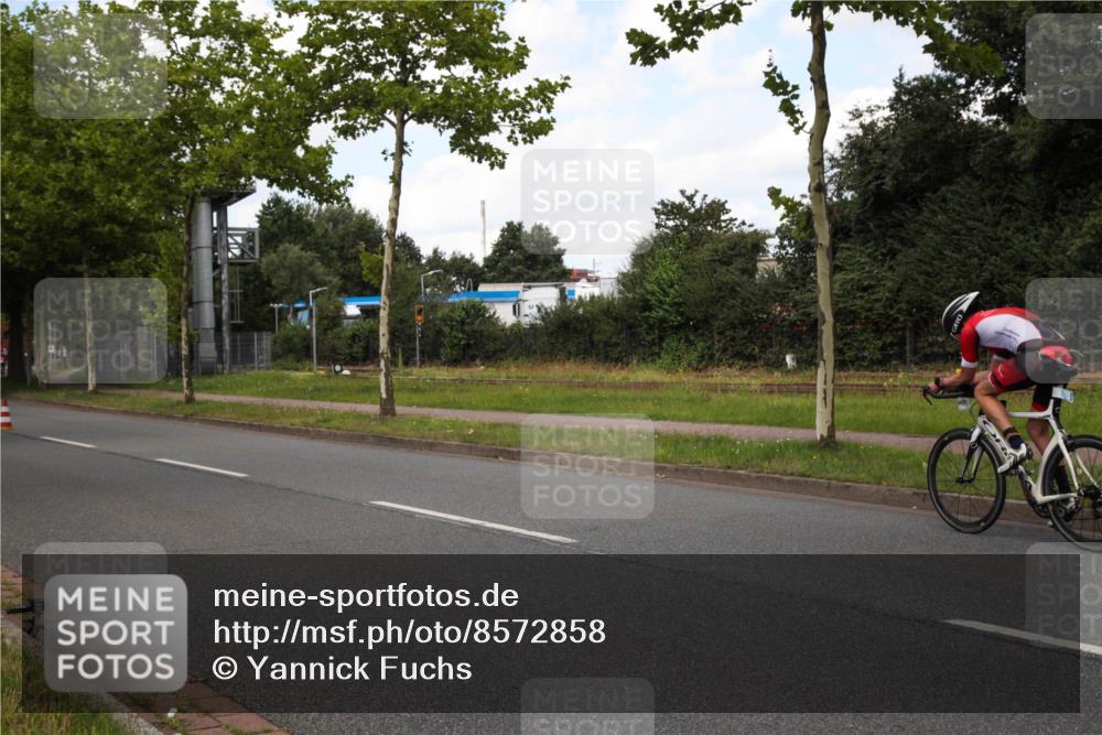 10.08.2025 - GEWOBA Citytriathlon Bremen Yannick Fuchs http://msf.ph/oto/8572858 10.08.2025 12:56:04 Radfahren 589, 662, 765, 784, 883, 890, 896, 1024, 1025 meine-sportfotos.de