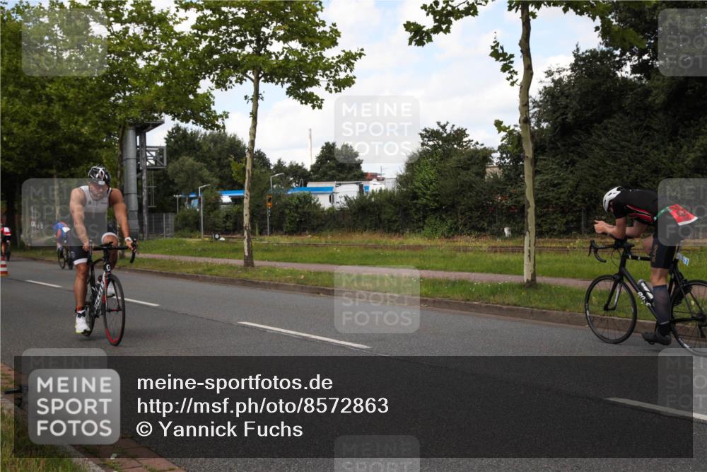 10.08.2025 - GEWOBA Citytriathlon Bremen Yannick Fuchs http://msf.ph/oto/8572863 10.08.2025 12:56:09 Radfahren 589, 662, 764, 765, 784, 883, 896, 1024, 1025 meine-sportfotos.de