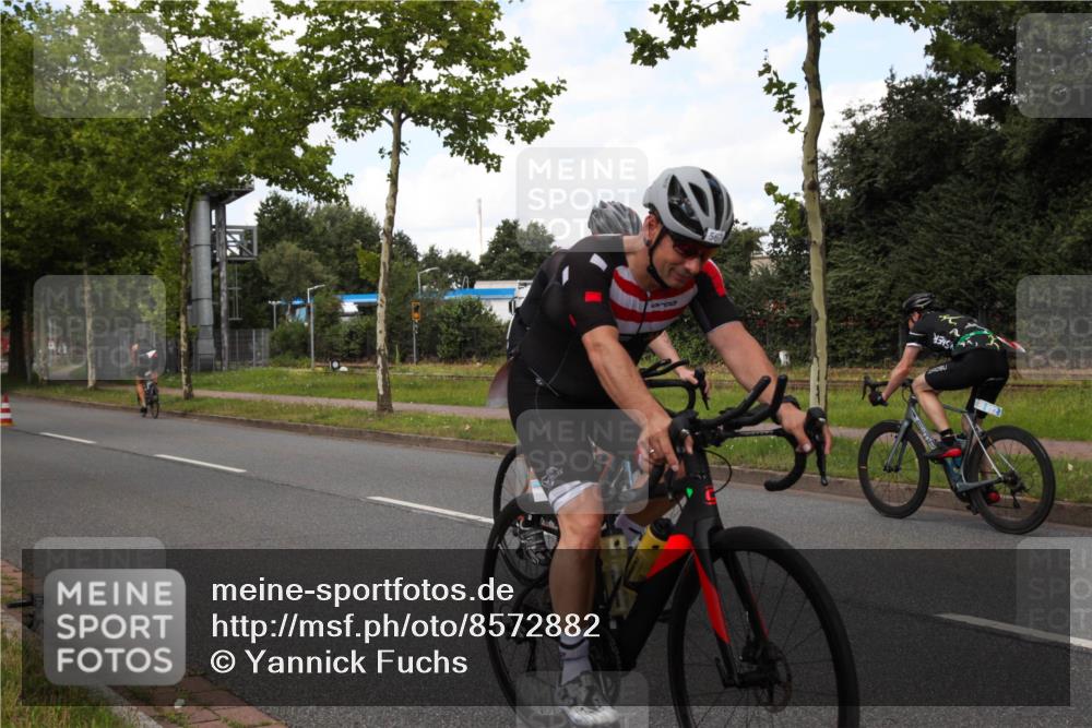 10.08.2025 - GEWOBA Citytriathlon Bremen Yannick Fuchs http://msf.ph/oto/8572882 10.08.2025 12:56:30 Radfahren 555, 567, 678, 706, 721, 737, 749, 764, 772, 782, 814, 831, 844 meine-sportfotos.de