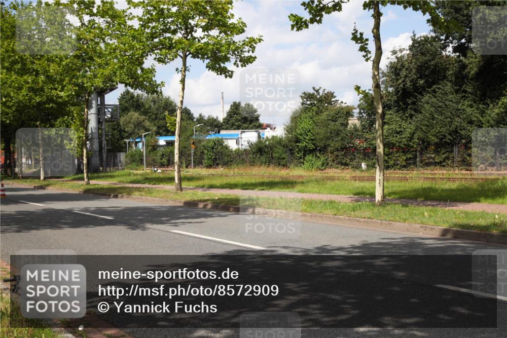 10.08.2025 - GEWOBA Citytriathlon Bremen Yannick Fuchs http://msf.ph/oto/8572909 10.08.2025 12:57:00 Radfahren 559, 597, 672, 723, 730, 755, 830, 879, 913, 1003, 1014 meine-sportfotos.de