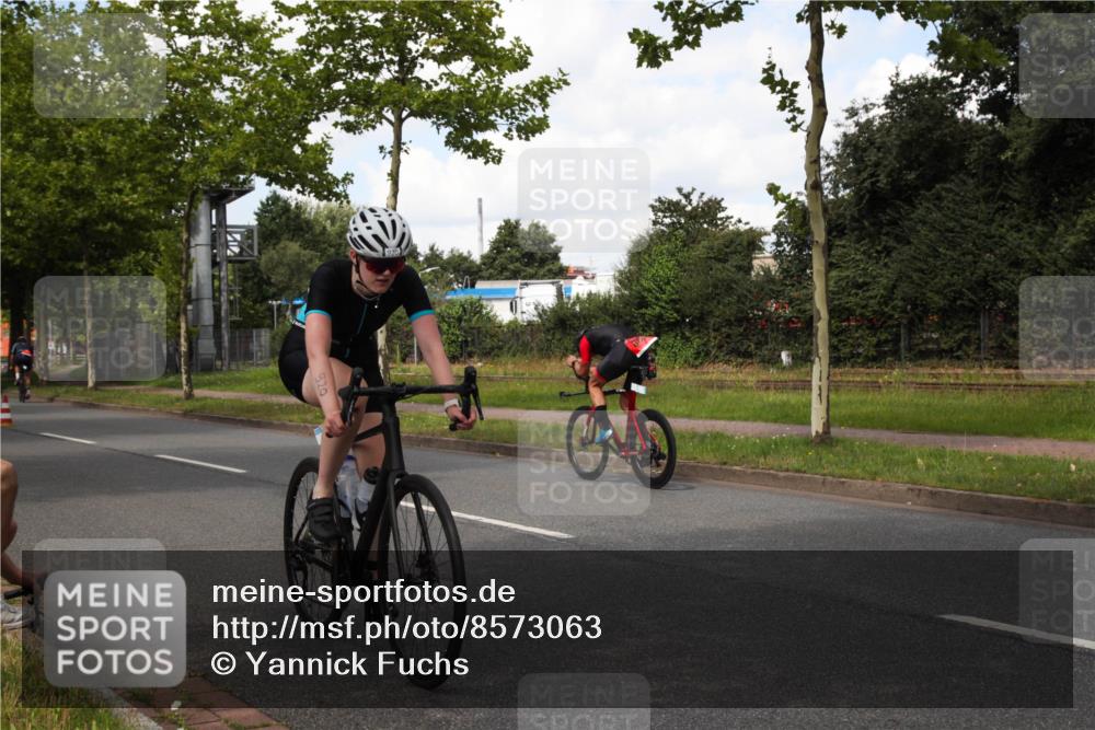 10.08.2025 - GEWOBA Citytriathlon Bremen Yannick Fuchs http://msf.ph/oto/8573063 10.08.2025 12:58:03 Radfahren 650, 660, 671, 813, 920 meine-sportfotos.de