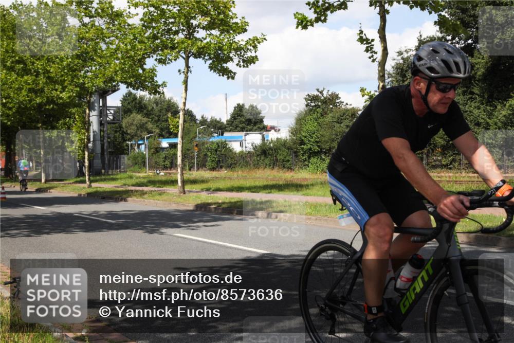 10.08.2025 - GEWOBA Citytriathlon Bremen Yannick Fuchs http://msf.ph/oto/8573636 10.08.2025 13:05:53 Radfahren 573, 616, 630, 746, 767, 793, 857, 948, 981 meine-sportfotos.de