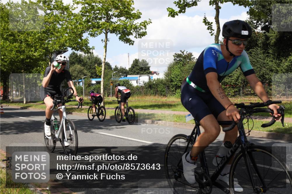 10.08.2025 - GEWOBA Citytriathlon Bremen Yannick Fuchs http://msf.ph/oto/8573643 10.08.2025 13:05:57 Radfahren 573, 616, 630, 767, 793, 857, 918, 948, 962, 981 meine-sportfotos.de