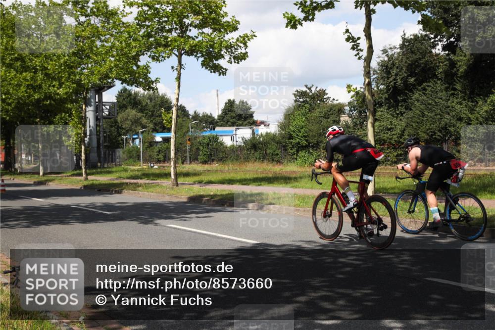 10.08.2025 - GEWOBA Citytriathlon Bremen Yannick Fuchs http://msf.ph/oto/8573660 10.08.2025 13:06:20 Radfahren 621, 655, 682, 741, 840, 856, 918, 962, 1026 meine-sportfotos.de