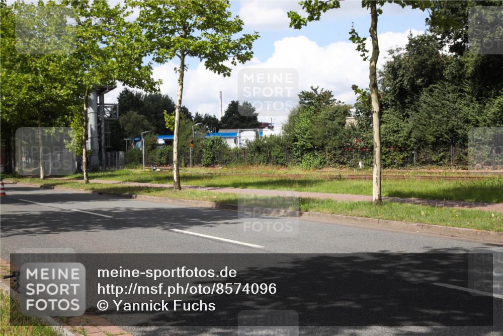 10.08.2025 - GEWOBA Citytriathlon Bremen Yannick Fuchs http://msf.ph/oto/8574096 10.08.2025 13:28:46 Radfahren  meine-sportfotos.de