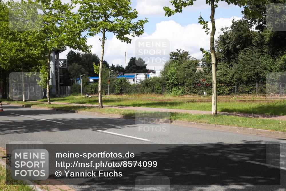 10.08.2025 - GEWOBA Citytriathlon Bremen Yannick Fuchs http://msf.ph/oto/8574099 10.08.2025 13:28:46 Radfahren  meine-sportfotos.de