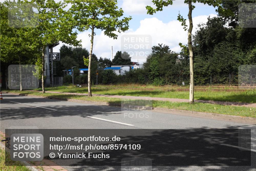 10.08.2025 - GEWOBA Citytriathlon Bremen Yannick Fuchs http://msf.ph/oto/8574109 10.08.2025 13:28:55 Radfahren  meine-sportfotos.de