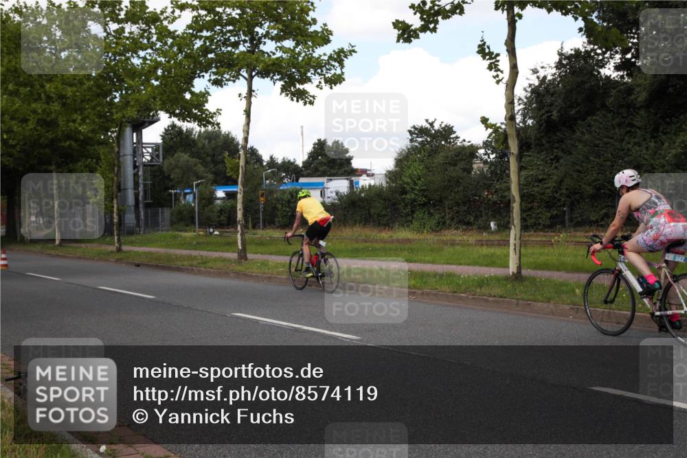 10.08.2025 - GEWOBA Citytriathlon Bremen Yannick Fuchs http://msf.ph/oto/8574119 10.08.2025 13:29:02 Radfahren  meine-sportfotos.de