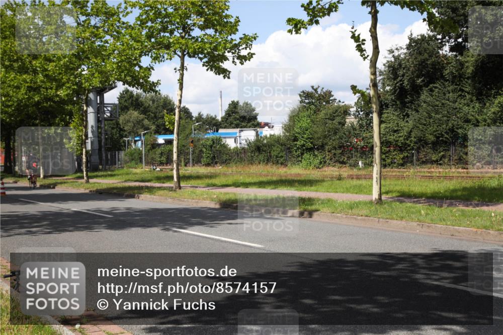 10.08.2025 - GEWOBA Citytriathlon Bremen Yannick Fuchs http://msf.ph/oto/8574157 10.08.2025 13:33:31 Radfahren  meine-sportfotos.de