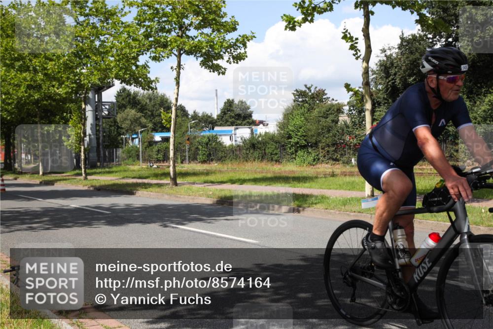 10.08.2025 - GEWOBA Citytriathlon Bremen Yannick Fuchs http://msf.ph/oto/8574164 10.08.2025 13:34:29 Radfahren 593, 865, 905, 924 meine-sportfotos.de