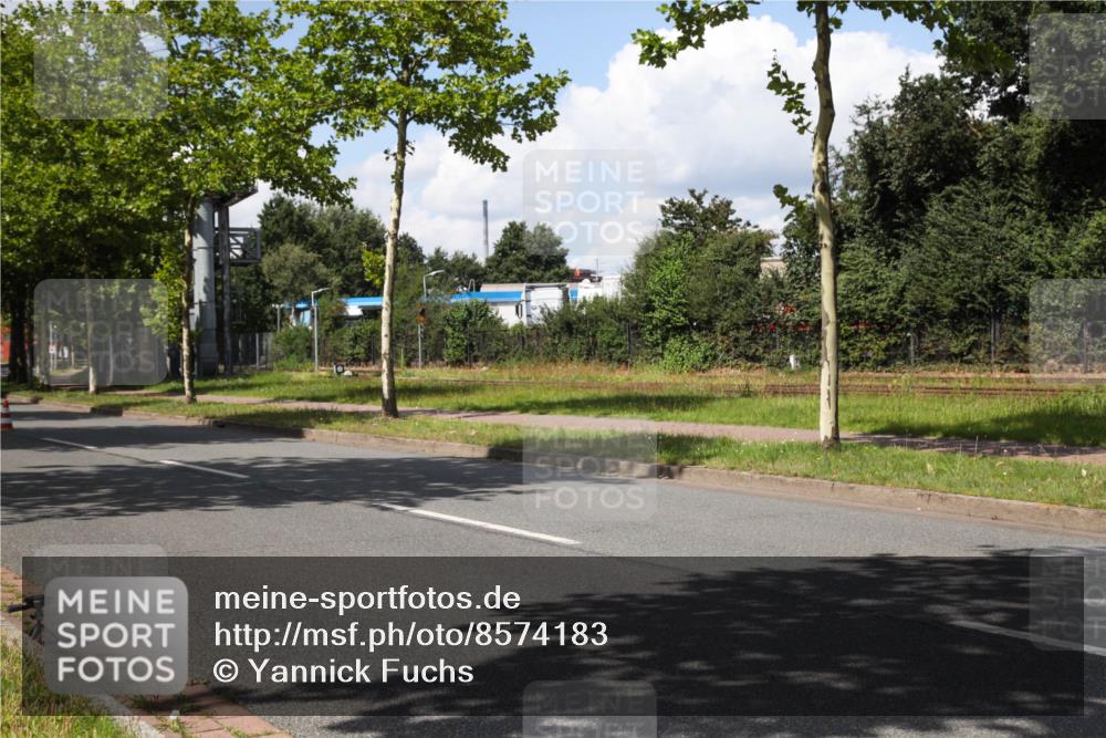 10.08.2025 - GEWOBA Citytriathlon Bremen Yannick Fuchs http://msf.ph/oto/8574183 10.08.2025 13:35:41 Radfahren  meine-sportfotos.de