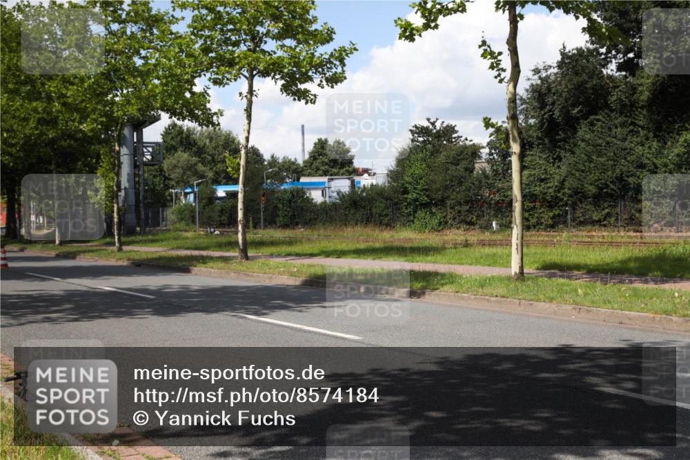 10.08.2025 - GEWOBA Citytriathlon Bremen Yannick Fuchs http://msf.ph/oto/8574184 10.08.2025 13:36:56 Radfahren  meine-sportfotos.de
