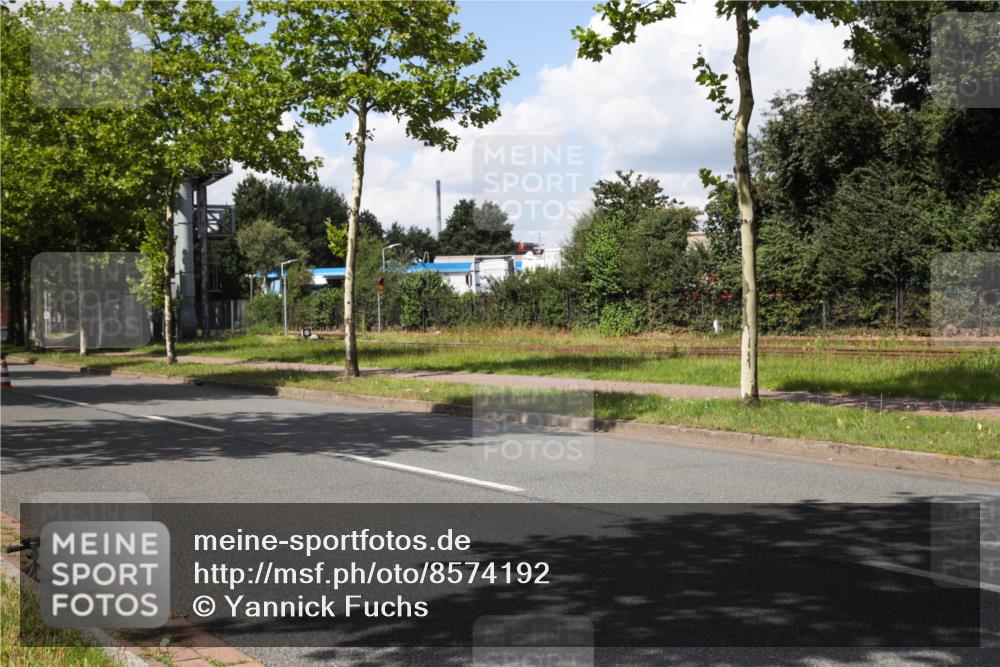 10.08.2025 - GEWOBA Citytriathlon Bremen Yannick Fuchs http://msf.ph/oto/8574192 10.08.2025 13:37:05 Radfahren  meine-sportfotos.de