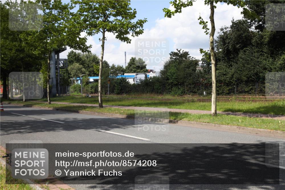 10.08.2025 - GEWOBA Citytriathlon Bremen Yannick Fuchs http://msf.ph/oto/8574208 10.08.2025 13:37:24 Radfahren  meine-sportfotos.de