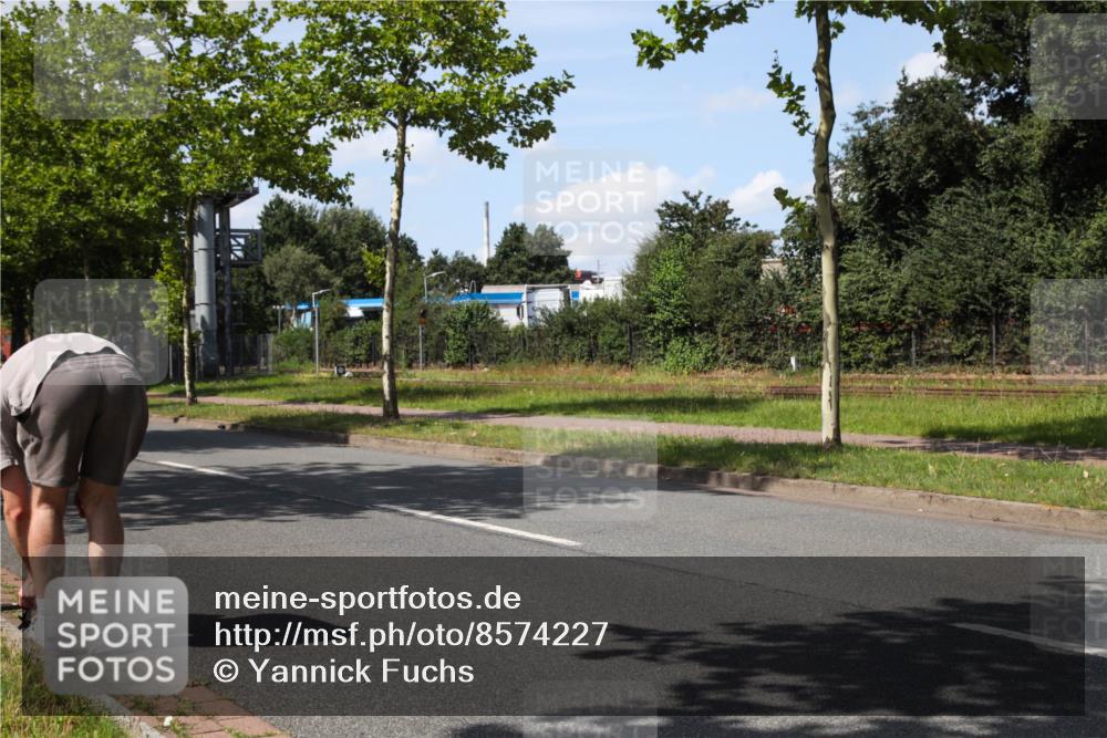 10.08.2025 - GEWOBA Citytriathlon Bremen Yannick Fuchs http://msf.ph/oto/8574227 10.08.2025 14:05:06 Radfahren  meine-sportfotos.de