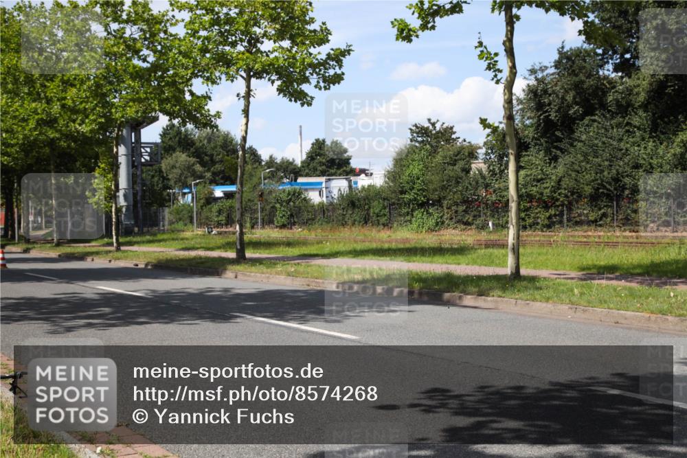 10.08.2025 - GEWOBA Citytriathlon Bremen Yannick Fuchs http://msf.ph/oto/8574268 10.08.2025 14:10:33 Radfahren  meine-sportfotos.de