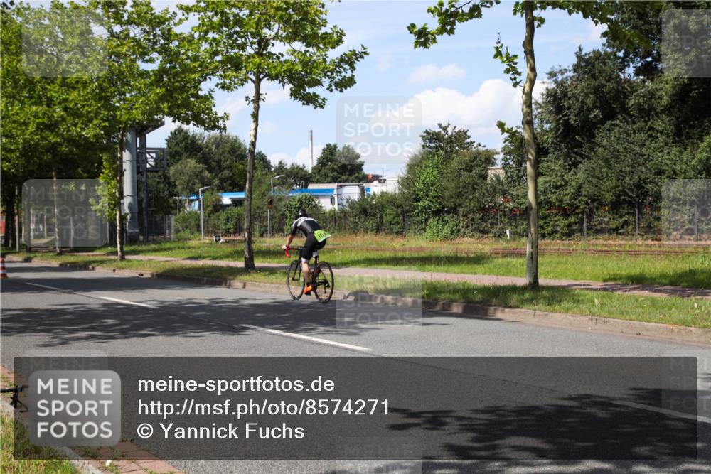 10.08.2025 - GEWOBA Citytriathlon Bremen Yannick Fuchs http://msf.ph/oto/8574271 10.08.2025 14:10:40 Radfahren  meine-sportfotos.de