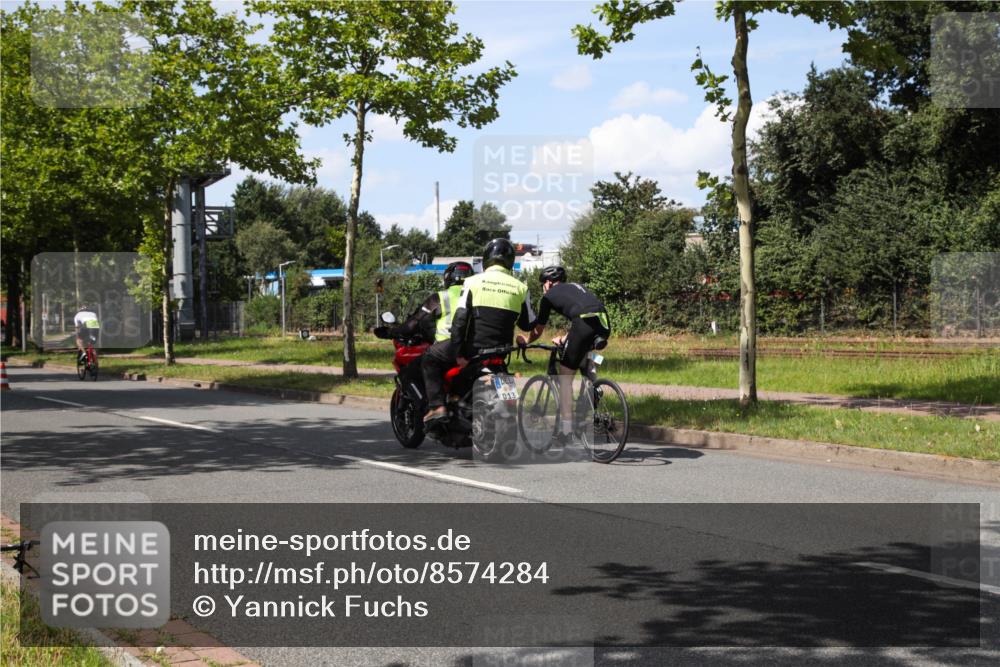 10.08.2025 - GEWOBA Citytriathlon Bremen Yannick Fuchs http://msf.ph/oto/8574284 10.08.2025 14:11:23 Radfahren 70, 161 meine-sportfotos.de
