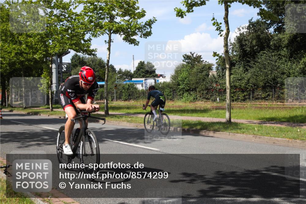 10.08.2025 - GEWOBA Citytriathlon Bremen Yannick Fuchs http://msf.ph/oto/8574299 10.08.2025 14:11:56 Radfahren 12, 156, 168 meine-sportfotos.de